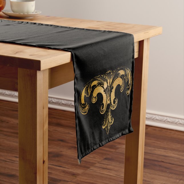 Caminho De Mesa Pequeno Grelha Gótica | MESA | Preto e Dourado (No Local)