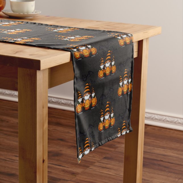 Caminho De Mesa Pequeno Halloween Gnome Table Runner (No Local)