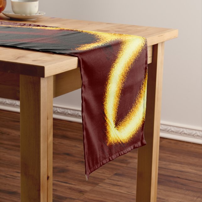 Caminho De Mesa Pequeno Listras torcidas queimadas amarelas parecem veloze (No Local)