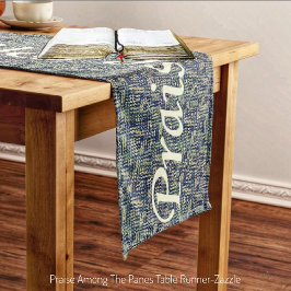 Caminho De Mesa Pequeno Louvado Entre Os Painéis