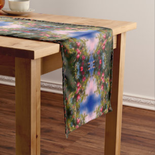 Caminho De Mesa Pequeno Maçãs Vermelhas No Abstrato De Pintura Em Árvore
