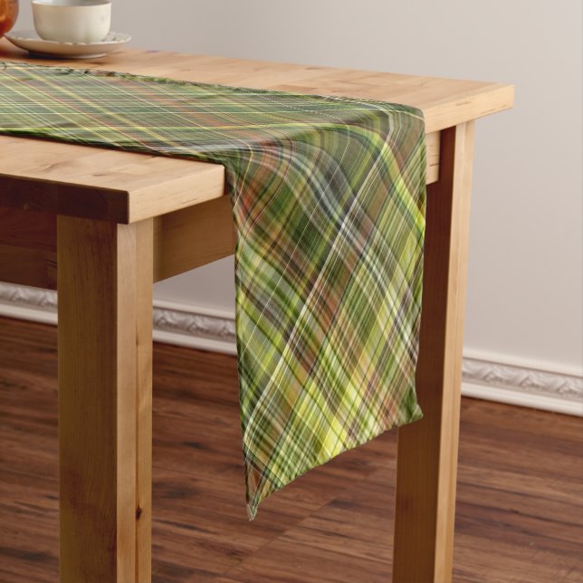 Caminho De Mesa Pequeno Matizes Terrenos Ferrugem e Xadrez de Oliva (No Local)