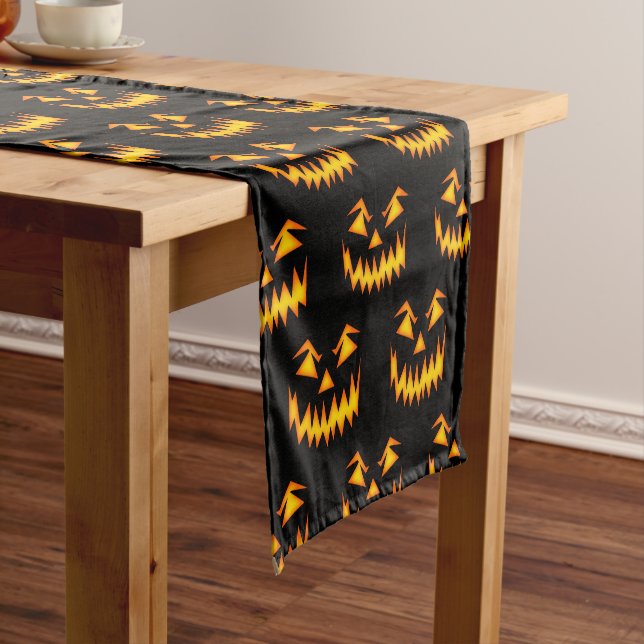 Caminho De Mesa Pequeno Mesa do Halloween Runner (No Local)