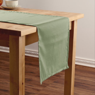 Caminho De Mesa Pequeno Modern Heritage Solid Moss Green