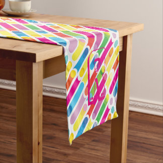 Caminho De Mesa Pequeno Monogram Rainbow Diagonal Lines Pattern Pop Art
