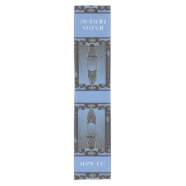 Caminho De Mesa Pequeno Paddleboarder para cima