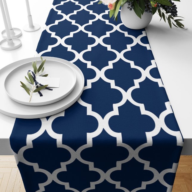 Caminho De Mesa Pequeno Padrão marinho de Azulejos de Quatrefoil Azul (Criador carregado)