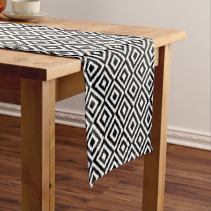 Caminho De Mesa Pequeno Padrão Quadrado Quadrado de Ikat Branco Chic