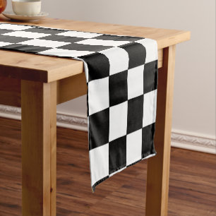 Caminho De Mesa Pequeno Preto e branco verificados