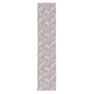 Caminho De Mesa Pequeno Teste padrão floral com pássaros dos desenhos
