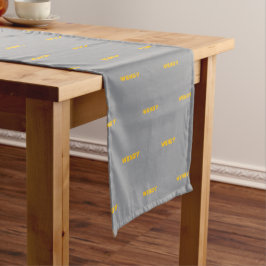 Caminho De Mesa Pequeno Texto personalizado desbotado amarelo em cinza