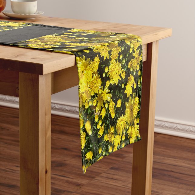 Caminho De Mesa Pequeno Uma multidão de Mães amarelas (No Local)