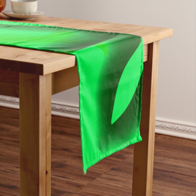 Caminho De Mesa Pequeno Verde limão e coalhada negra, com sombra? (No Local)