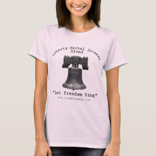 Camisa cabida da boneca da mulher