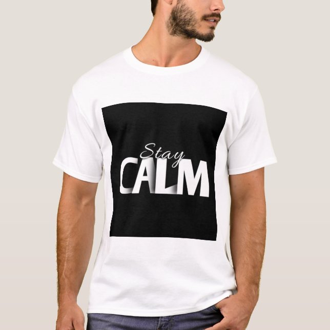 CAMISA COM TEXTO IMPRESSO FIQUE CALMO (Frente)