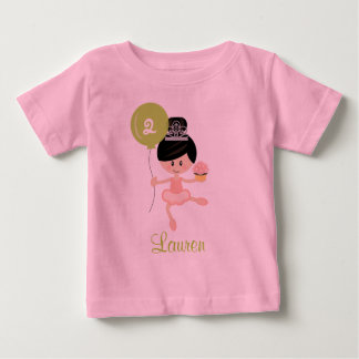 Camisa de aniversário de Ballerina asiática