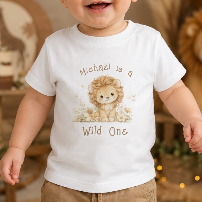 Camisa de bebê de primeiro aniversário com nome pe (Criador carregado)