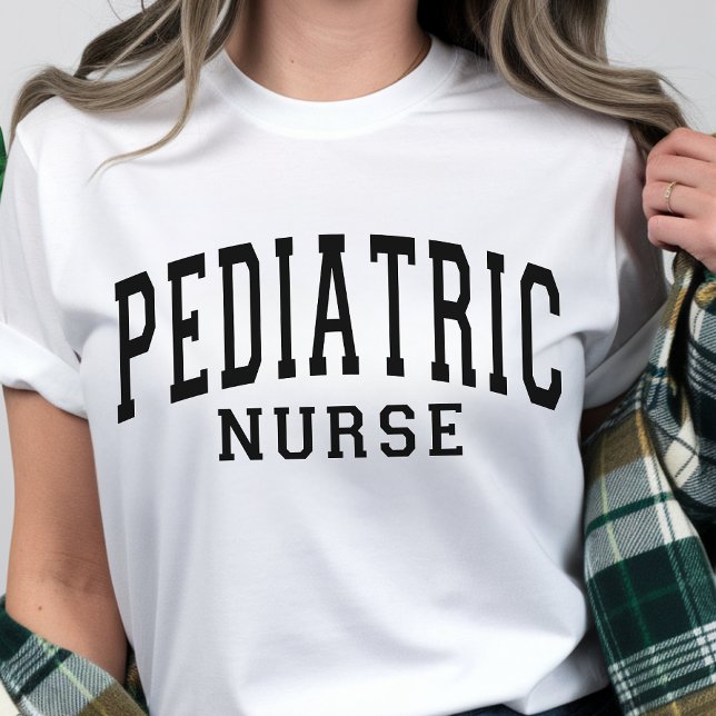 Camisa de Enfermeira Pediátrica, Presente de Forma (pediatric nurse appreciation shirt, varsity pediatric nurse shirt gift, nursing graduation shirt,)
