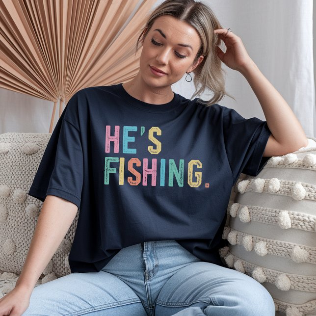 Camisa de Esposa Pescadora – Presente Divertido de (fishing wife shirt, fishing gifts for wife, fishing t-shirts for women, fly fishing shirt for wife,)