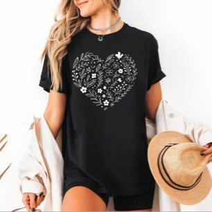 camisa de flor de forma cardíaca