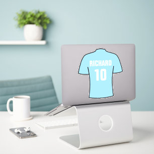 Camisa de futebol design em azul-claro. adesivo