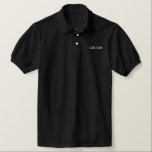 Camisa de Polo Clássico do Mens Groom<br><div class="desc">Camisa polo clássica para o Groom mostrada a preto com letras bordadas brancas.</div>