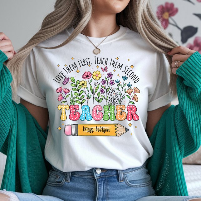 Camisa de Professora de Flores Silvestres Camiseta (wildflowers teacher shirt, retro floral teacher shirt, teacher life shirt, floral teacher sweatshirt)