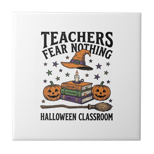 Camisa de professora de Halloween com livros de br (Frente)