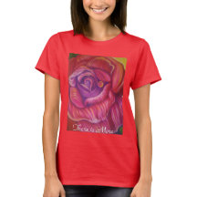 Camisa do T da mulher com impressão do rosa das