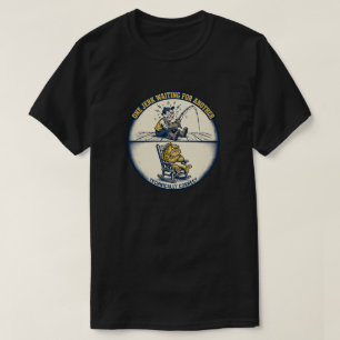 Camisa engraçada de pesca de um idiota esperando p