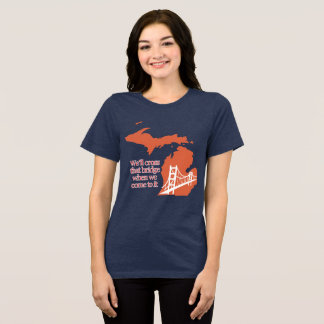 Camisa escura da ponte Mackinac