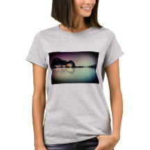 Camisa feita sob encomenda da reflexão T da água