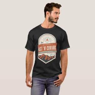 Camisa fora de estrada curiosa da equipe de