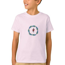 Camisa Gráfica Minimalista com Coração e Pena de P
