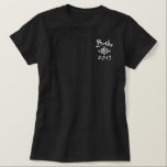 Camisa Polo Bordada Noiva Ano Atual - Com Suas Iniciais<br><div class="desc">Escolha a camiseta Festa de casamento bordada de camiseta com cor personalizada para todos os membros da festa Camisas de melhorPadrinho de casamento T-shirts camisetas de usher RingCamisetas de barbeador- 7 palavras para um Casamento longo e feliz - Desculpe - Sim, querida - É a minha camiseta de casamento de...</div>