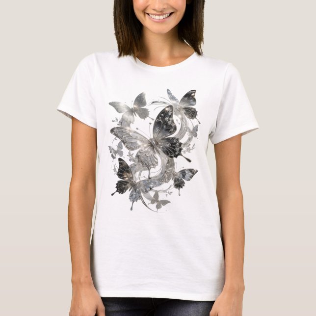 Camisa Prateada com Borboletas e Design Atraente (Frente)