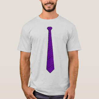 Camisa roxa da gravata