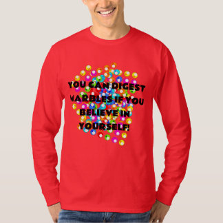camisa sobre mármores
