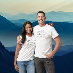 Camisa T do grupo de férias ao ar livre