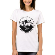Camisa Trail Blazer com fundo de montanha