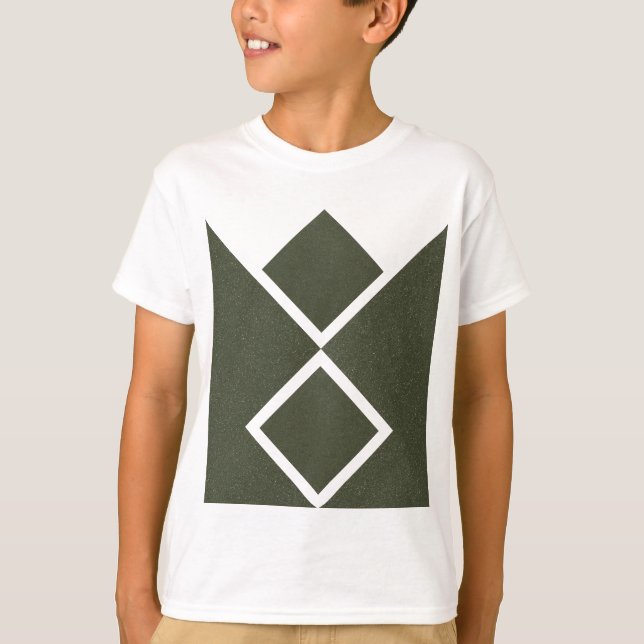 Camisa Verde Musgo Coroa Geométrica (Frente)
