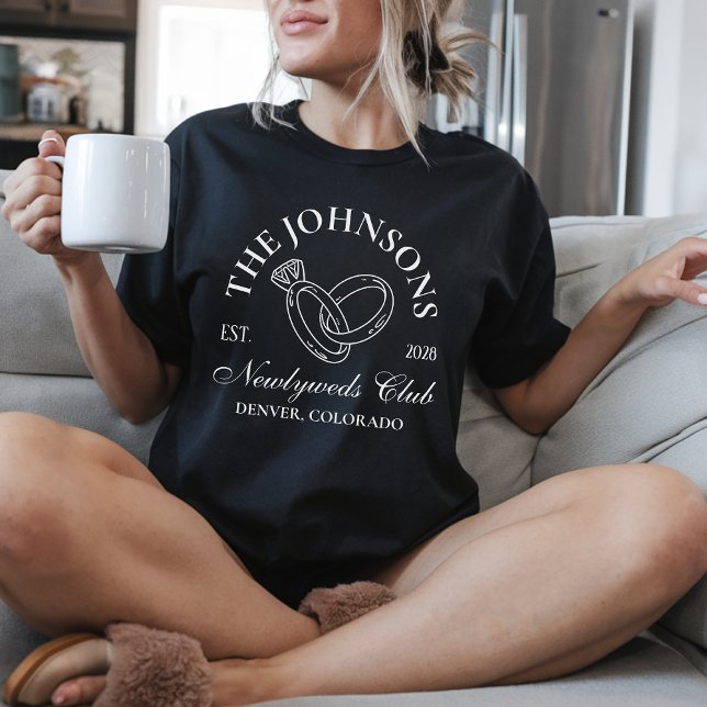 Camisas de lua de mel personalizadas do Newlyweds  (custom wedding gift, anniversary shirts for couples, matching newlywed tees, custom bride shirts,)