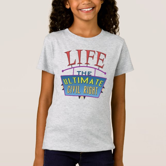 Camisas de meninas com um design ousado. (Frente)