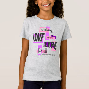 Camisas de meninas com um design vívido.