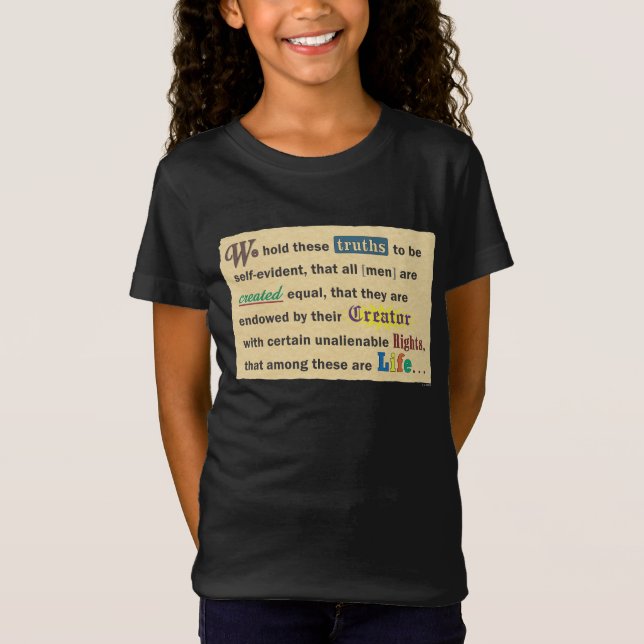 Camisas de meninas com uma declaração. (Frente)
