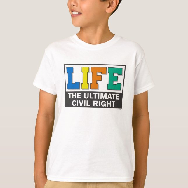 Camisas de meninos com um design ousado. (Frente)