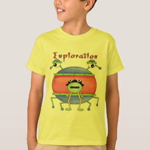 Camisas dos meninos T e presentes estrangeiros dos