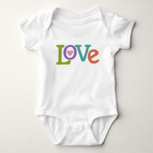 Camisas e jaquetas de amor coloridas