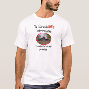 Camisas e presentes no Parque Trailer Funny