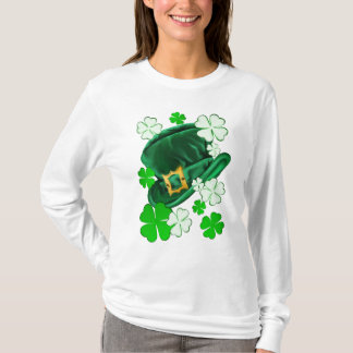 Camisas irlandesas do chapéu e dos trevos